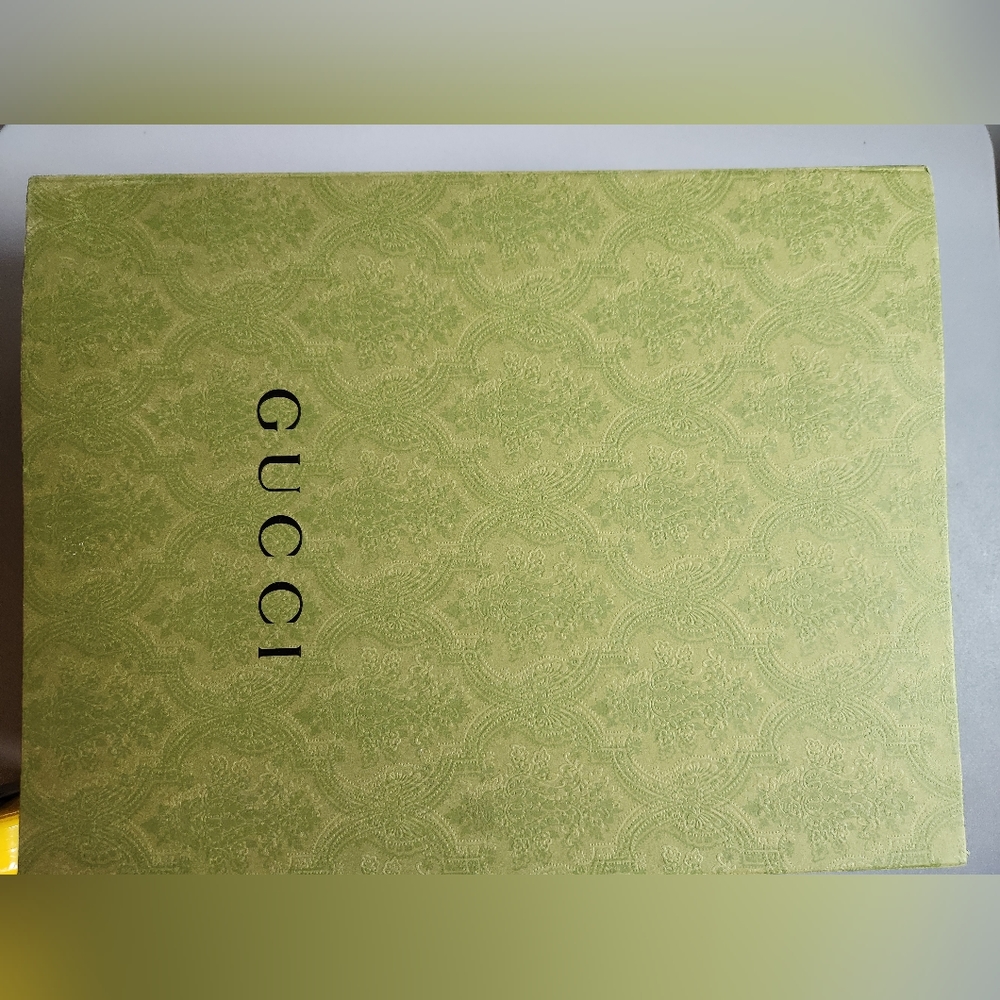 Empty Green Gucci Box